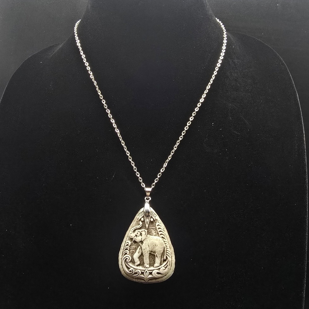 Elephant Pendant Necklace Glass Silver Tone Brown Off White